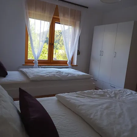 Lahova Hisa Ljubno